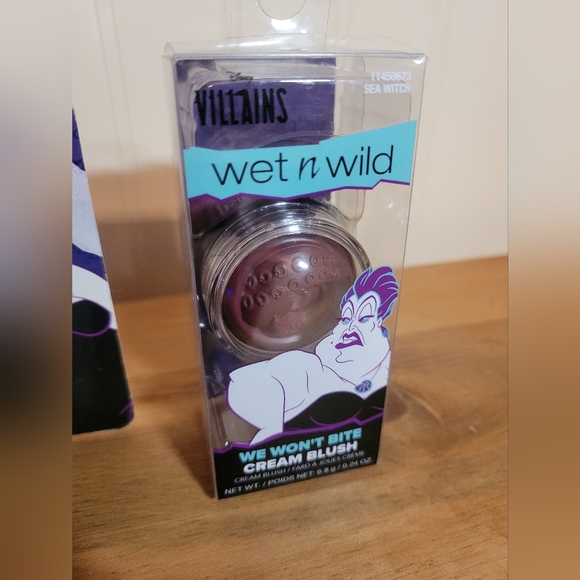 Ursela Villians Jelly Highlighter & Cream Blush! Collectible - Picture 3 of 9